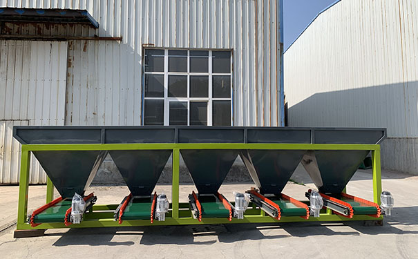 科技養(yǎng)殖 飼料稱重配料系統(tǒng)提升效率